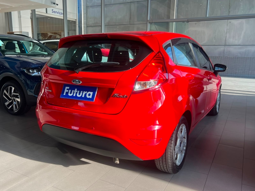 ford fiesta 1.6 se hatch 16v flex 4p powershift gasolina automatico 201413