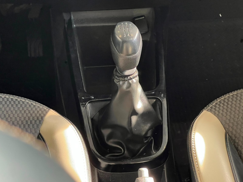 renault kwid 1.0 12v sce flex intense manual gasolina 4p 20198