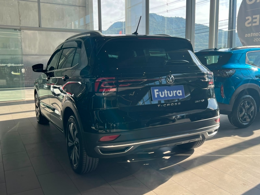volkswagen t-cross 1.4 250 tsi total flex highline automatico gasolina 4p 202311