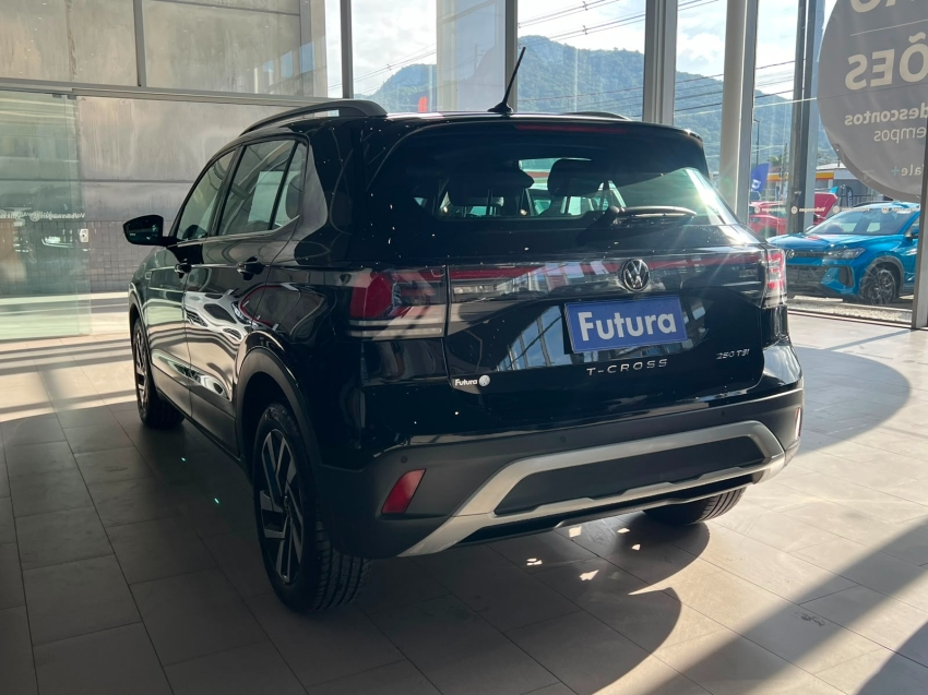 volkswagen t-cross 1.4 250 tsi total flex highline automatico gasolina 4p 202511