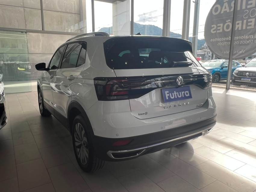 volkswagen t-cross 1.4 250 tsi total flex highline automatico gasolina 4p 202013