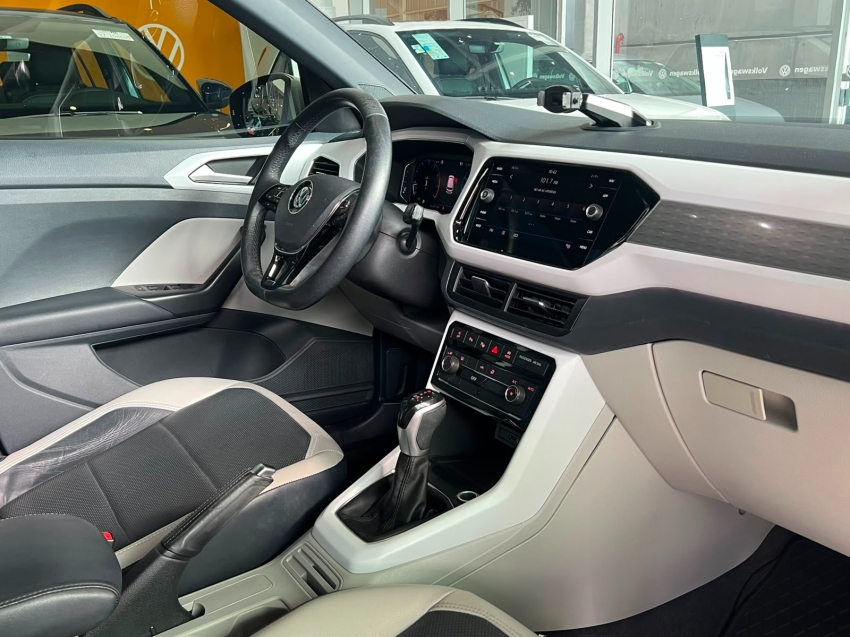 volkswagen t-cross 1.4 250 tsi total flex highline automatico gasolina 4p 20209