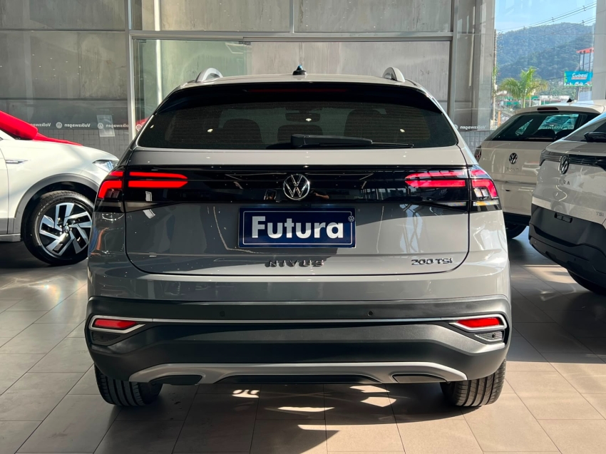 volkswagen nivus 1.0 200 tsi total flex highline automatico 4p 202412
