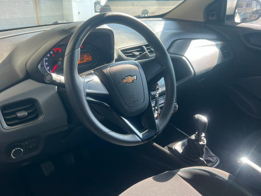 chevrolet onix 1.0 joy 8v hatch  black edition flex mec 4p manual 20213