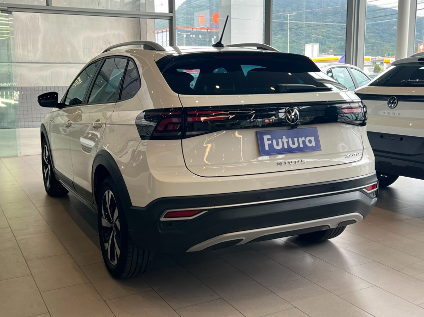 volkswagen nivus 1.0 200 tsi total flex highline automatico gasolina 4p 202411