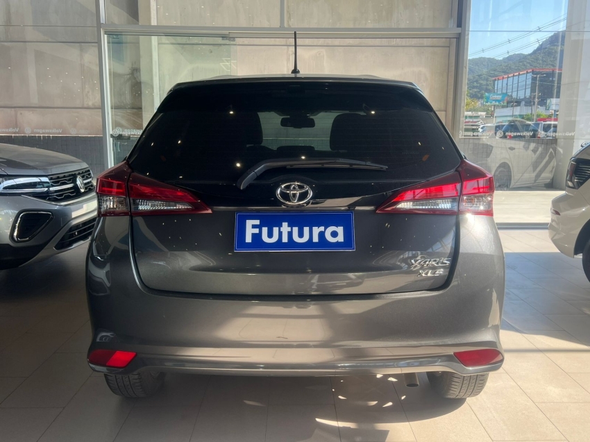 toyota yaris 1.5 16v flex xls connect multidrive 4p automatico 202312