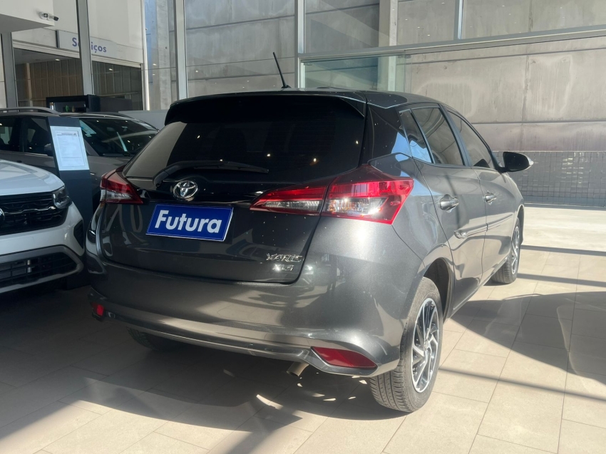 toyota yaris 1.5 16v flex xls connect multidrive 4p automatico 202313