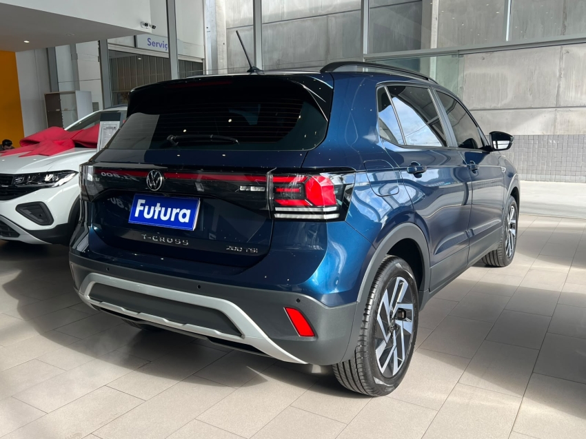 volkswagen t-cross 1.0 200 tsi total flex comfortline automatico gasolina 4p 202513