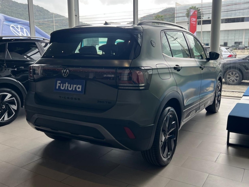 volkswagen t-cross 1.4 250 tsi total flex extreme automatico gasolina 4p 202613