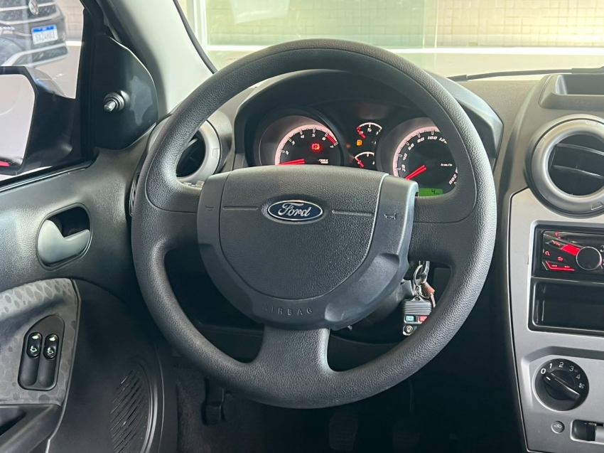 ford fiesta 1.6 rocam hatch 8v flex 4p manual 20145