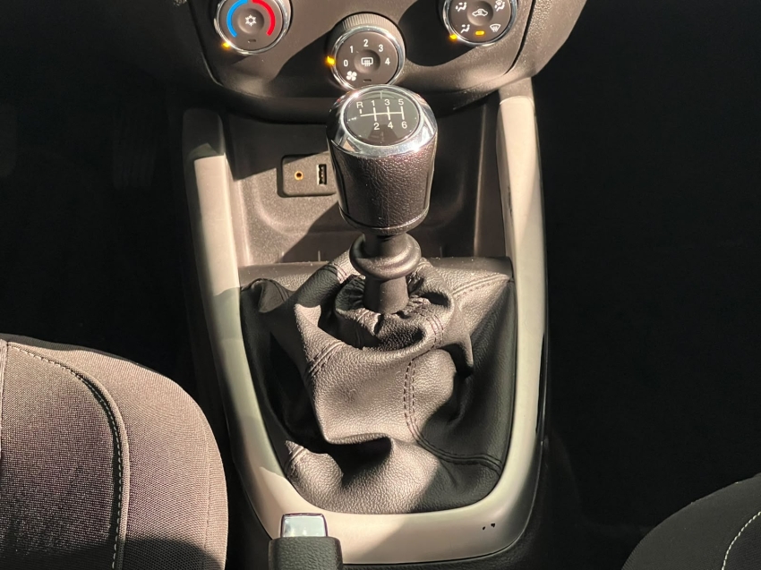 chevrolet onix 1.4 mpfi lt 8v flex 4p manual 20187