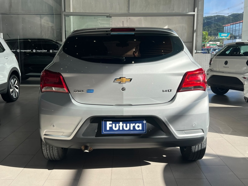 chevrolet onix 1.4 mpfi lt 8v flex 4p manual 201812