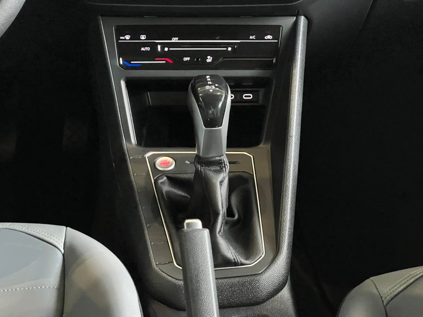 volkswagen nivus 1.0 200 tsi total flex highline automatico 4p 20247