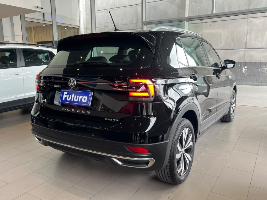 volkswagen t-cross 1.4 250 tsi total flex highline automatico 4p 202113