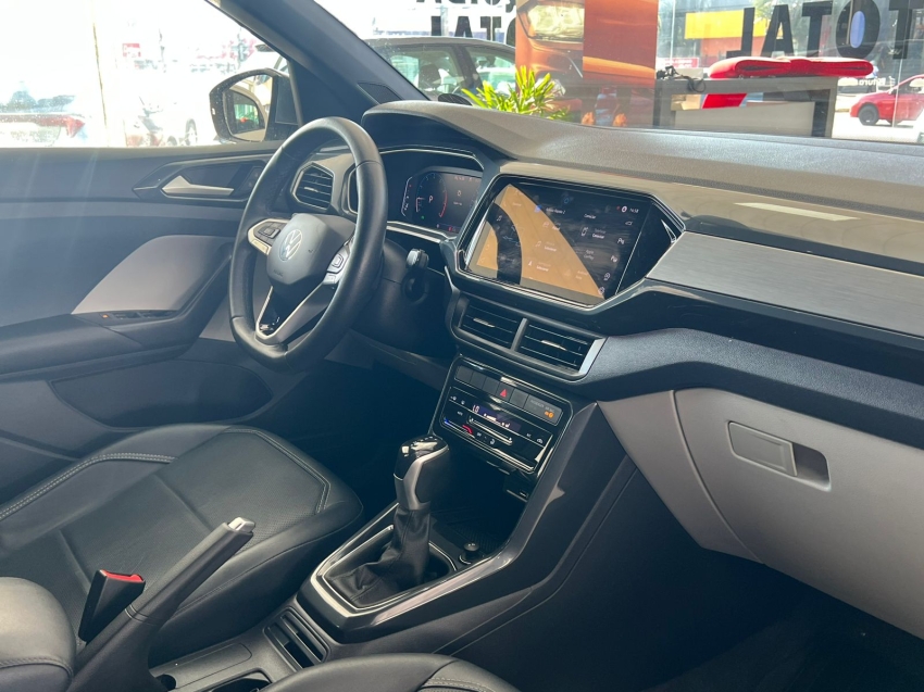 volkswagen t-cross 1.4 250 tsi total flex highline automatico gasolina 4p 2022