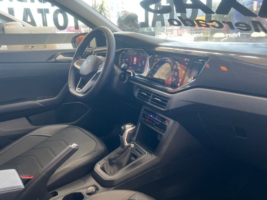volkswagen polo 1.0 170 tsi highline automatico gasolina 4p 2024