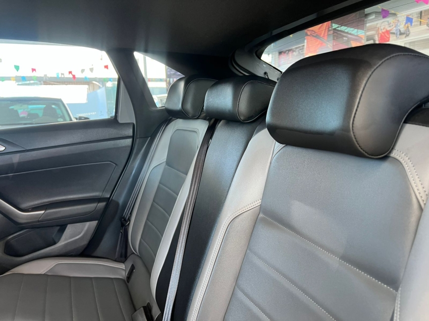 volkswagen nivus 1.0 200 tsi total flex highline automatico gasolina 4p 2024