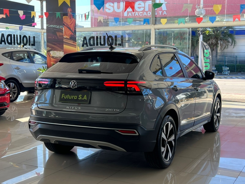 volkswagen nivus 1.0 200 tsi total flex highline automatico gasolina 4p 2024