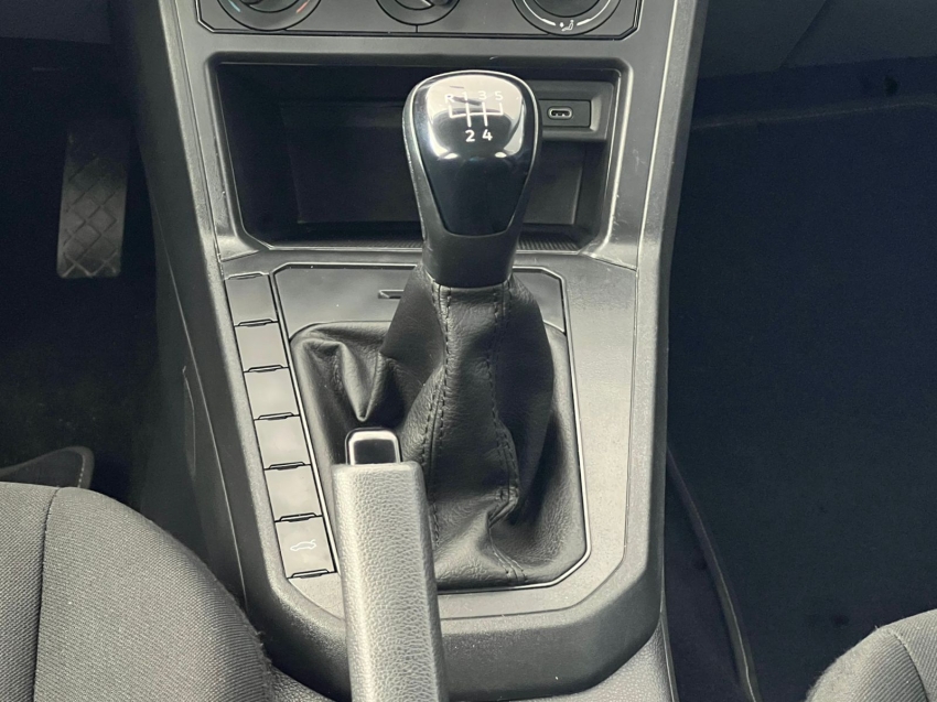volkswagen polo 1.0 mpi manual gasolina 4p 2024
