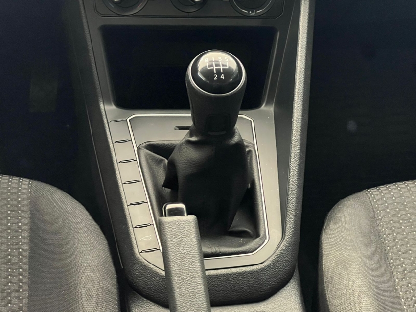 volkswagen polo 1.6 msi total flex manual gasolina 4p 2022