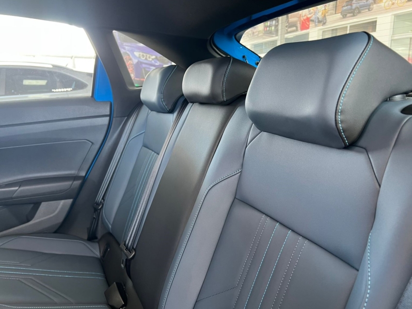 volkswagen nivus 1.0 200 tsi total flex highline automatico gasolina 4p 202510