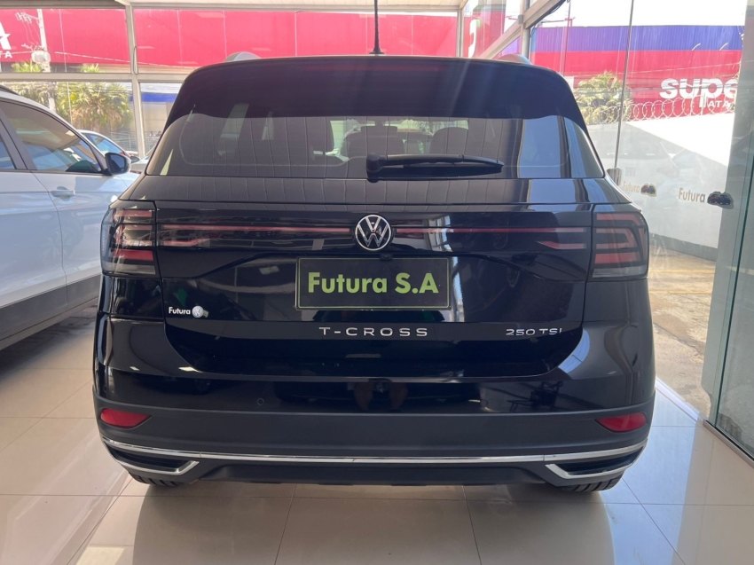 volkswagen t-cross 1.4 250 tsi total flex highline automatico gasolina 4p 202312