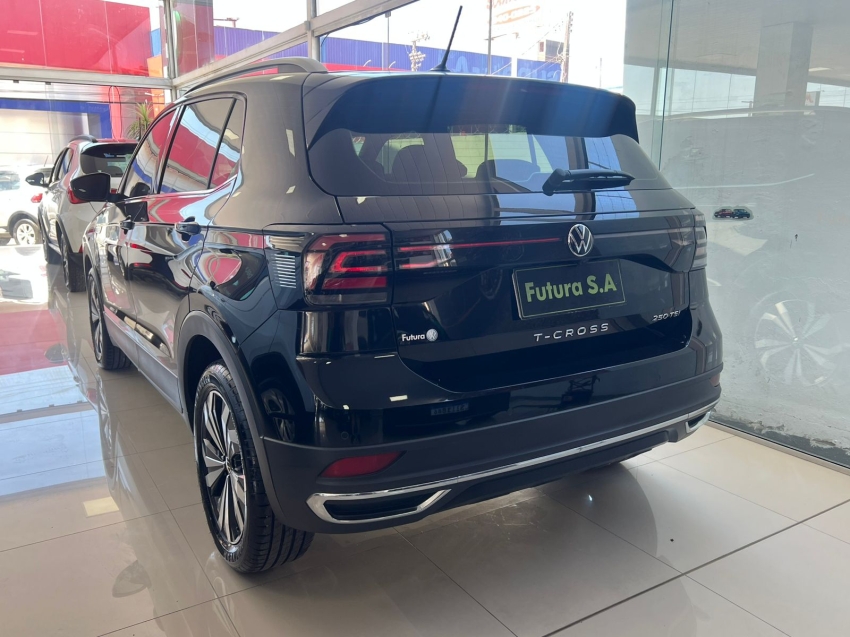 volkswagen t-cross 1.4 250 tsi total flex highline automatico gasolina 4p 202311
