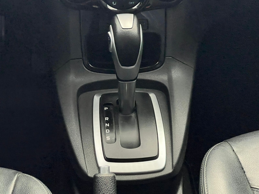 ford fiesta 1.6 titanium hatch 16v flex 4p powershift gasolina automatico 20158