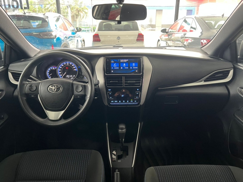 toyota yaris 1.5 16v flex xs connect multidrive gasolina 4p automatico 20205