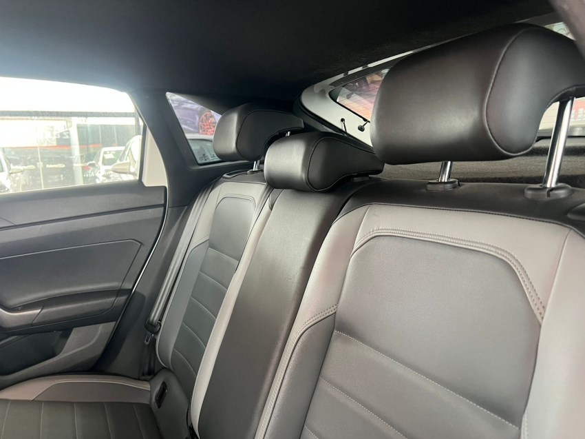 volkswagen nivus 1.0 200 tsi total flex highline automatico gasolina 4p 202210