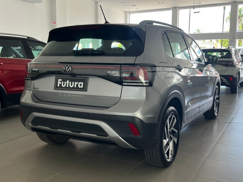 volkswagen t-cross 1.4 250 tsi total flex highline automatico gasolina 4p 202510
