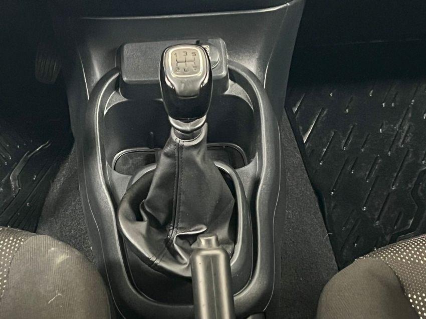 fiat mobi 1.0 evo flex like. manual gasolina 4p 20178