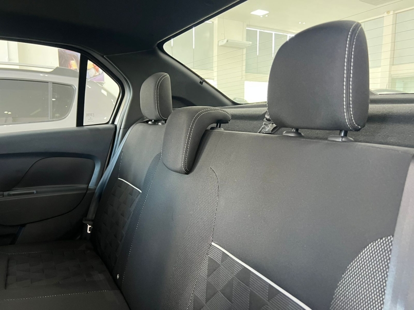 renault logan 1.0 12v sce flex zen manual gasolina 4p 202410