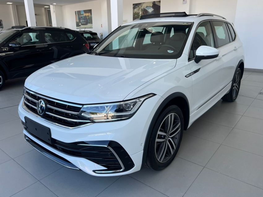 volkswagen tiguan 2.0 300 tsi gasolina allspace r-line automatico 4p 2024
