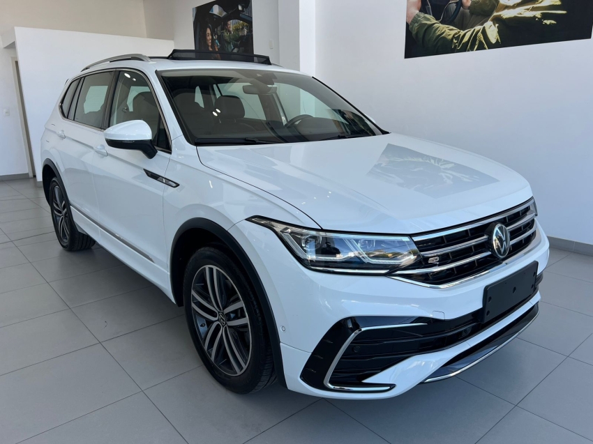 volkswagen tiguan 2.0 300 tsi gasolina allspace r-line automatico 4p 20242