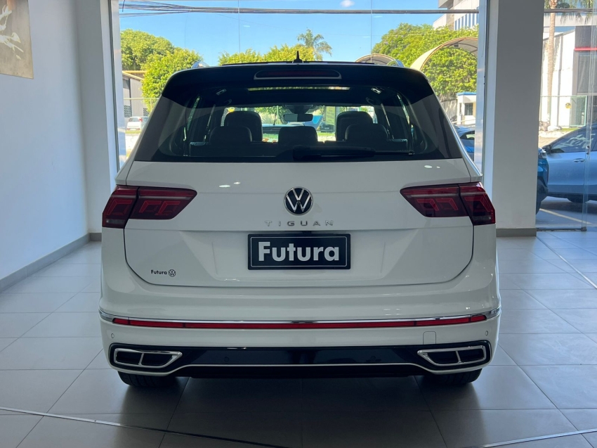 volkswagen tiguan 2.0 300 tsi gasolina allspace r-line automatico 4p 202413