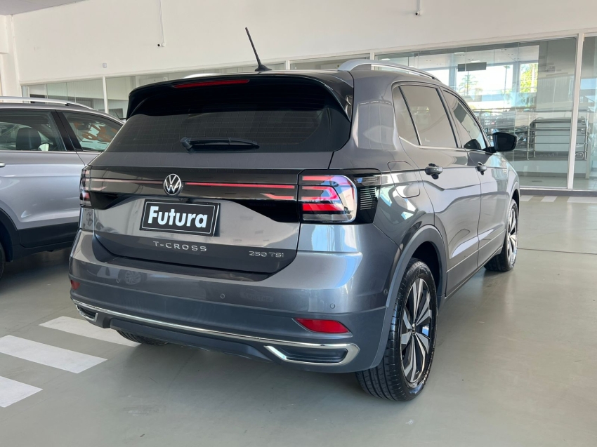 volkswagen t-cross 1.4 250 tsi total flex highline automatico gasolina 4p 202311
