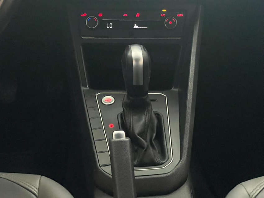 volkswagen nivus 1.0 200 tsi total flex highline automatico 4p 20217