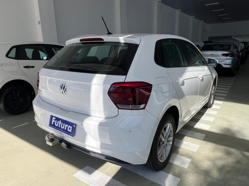 volkswagen polo 1.0 mpi total flex manual gasolina 4p 202013
