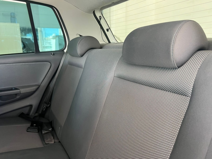 volkswagen fox 1.0 mi 8v flex 4p manual gasolina 201210