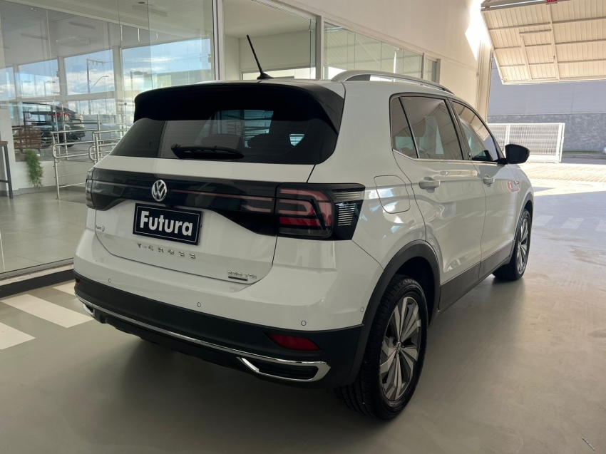 volkswagen t-cross 1.4 250 tsi total flex highline automatico gasolina 4p 202013