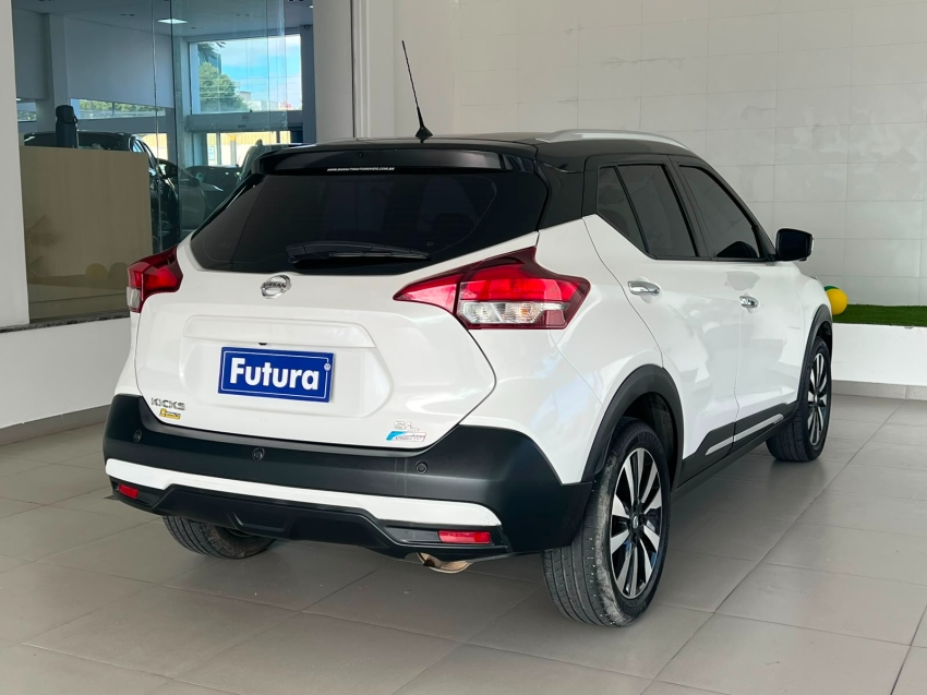 nissan kicks 1.6 16v flexstart sl 4p xtronic gasolina automatico 201813