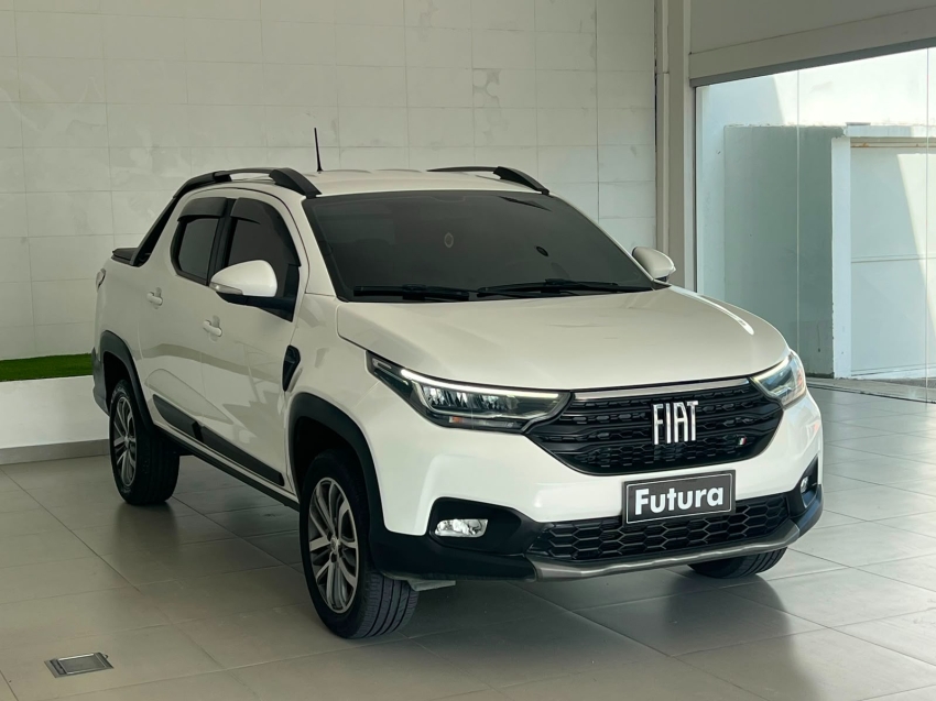 fiat strada 1.3 firefly flex volcano cd cvt gasolina 4p automatico 20232