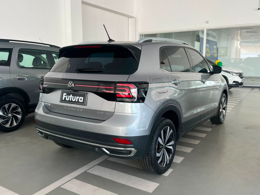 volkswagen t-cross 1.4 250 tsi total flex highline automatico gasolina 4p 202413