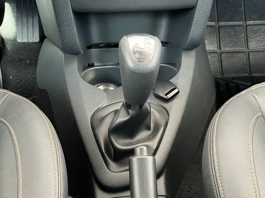 renault sandero 1.6 stepway 8v flex 4p automatizado gasolina manual 20158