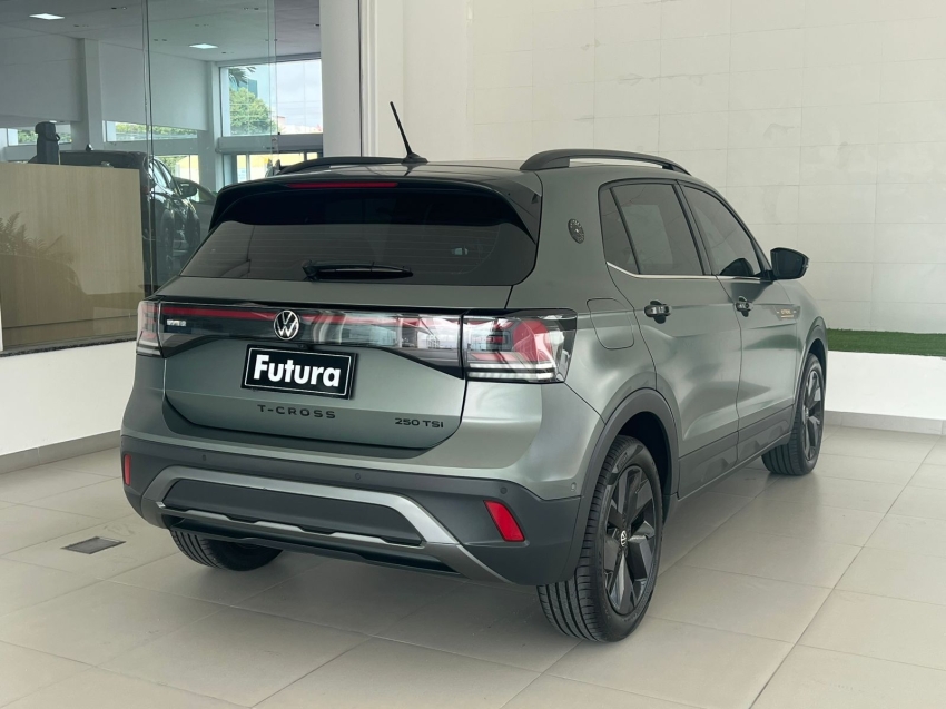 volkswagen t-cross 1.4 250 tsi total flex extreme automatico gasolina 4p 202611