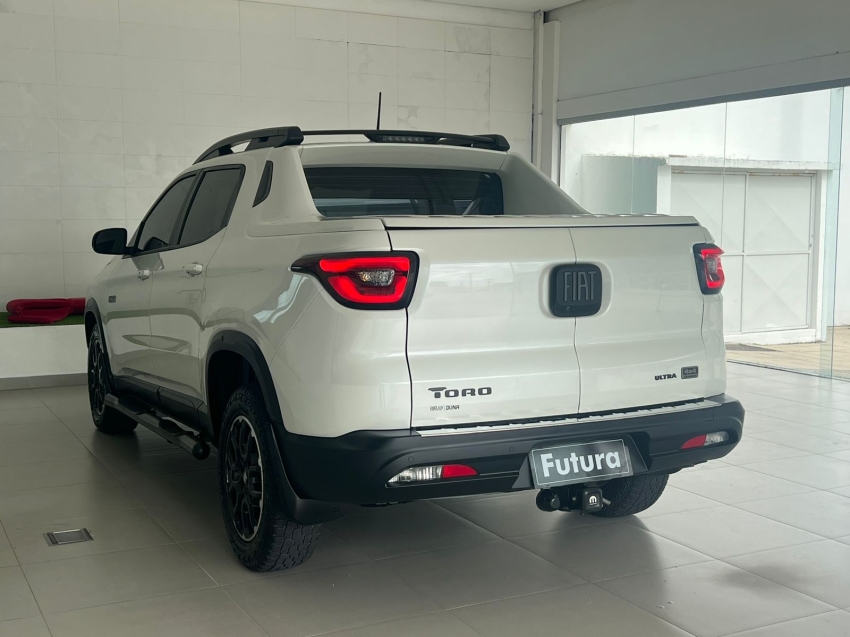 fiat toro 2.0 16v turbo diesel ultra 4wd at9 4p automatico 202411