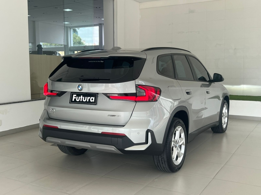 bmw x1 1.5 12v turbo gasolina sdrive18i gp steptronic 4p automatico 202313