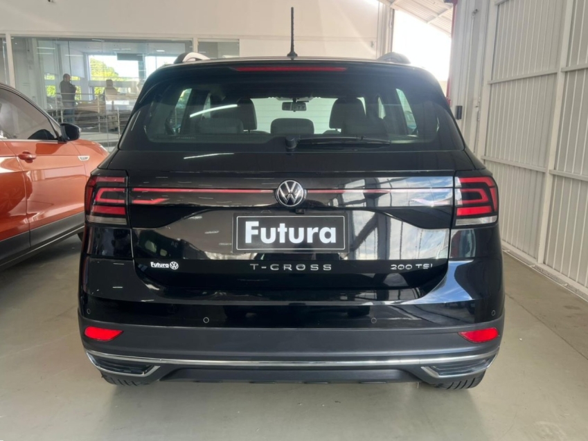 volkswagen t-cross 1.0 200 tsi total flex comfortline automatico gasolina 4p 202312