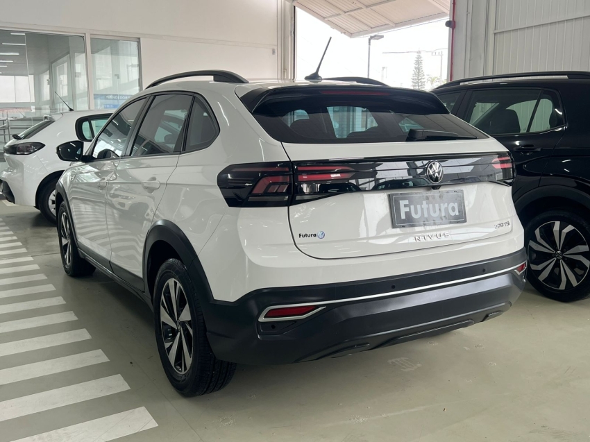 volkswagen nivus 1.0 200 tsi total flex comfortline automatico gasolina 4p 202113